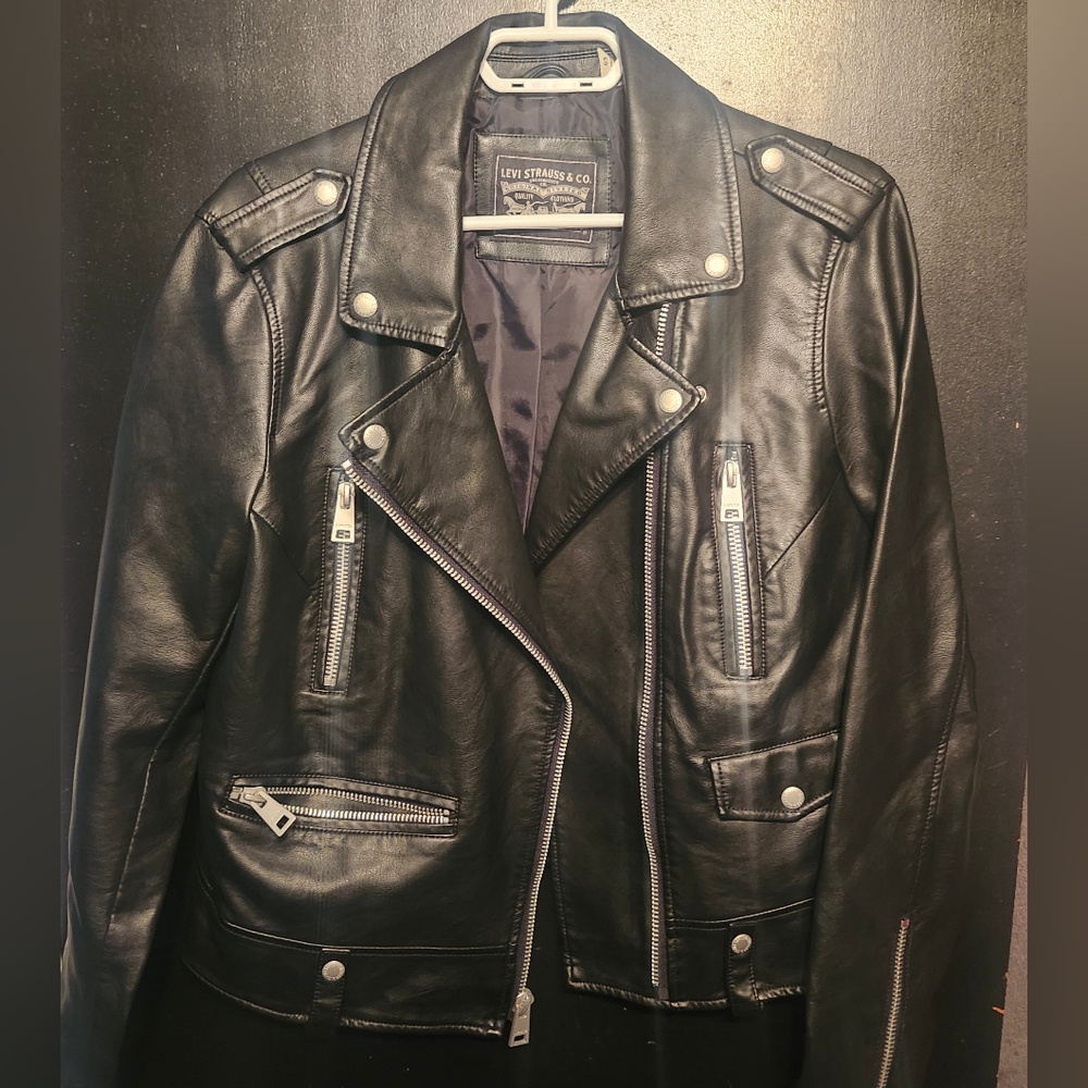 Levi's Women's Classic Black Faux Leather Jacket